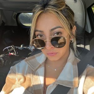 Meet your Posher, Bruna